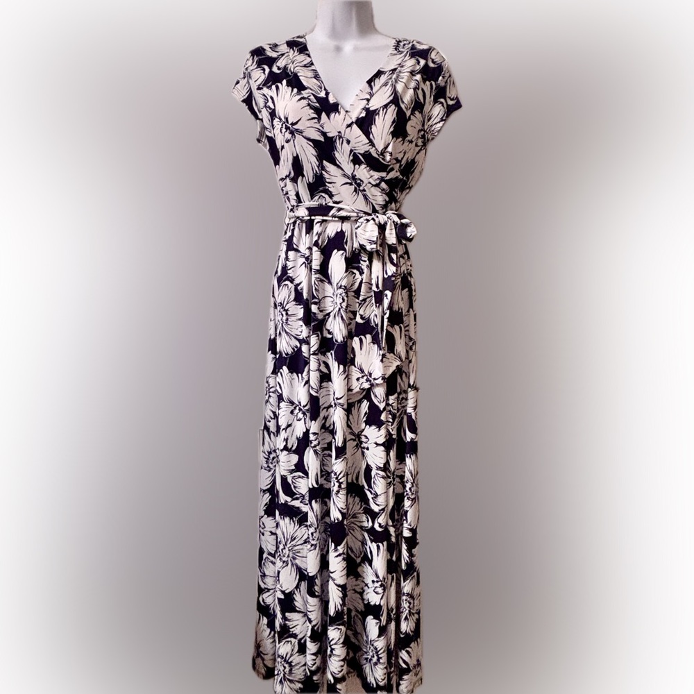 Karin Stevens Black and White Floral Maxi Dress